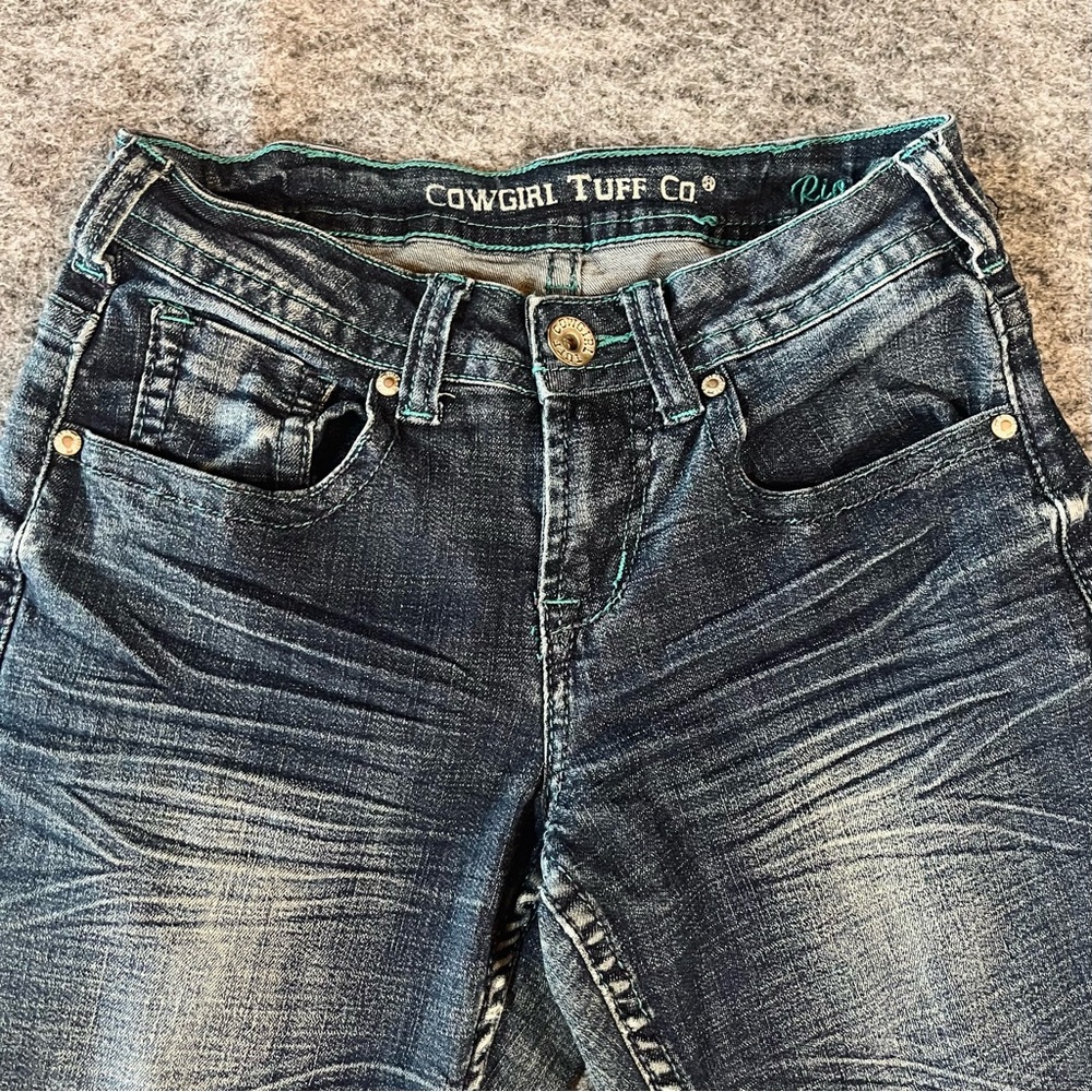 Cowgirl Tuff Co Embroidered Bootcut Jeans Size 24x35 Stretch Western Cowgirl Y2K - Picture 3 of 16
